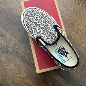 VANS cheetah slip-on